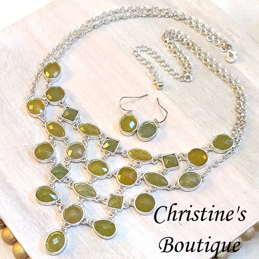 Green cabachon bib necklace, fashion necklace and matching earrings, green facet